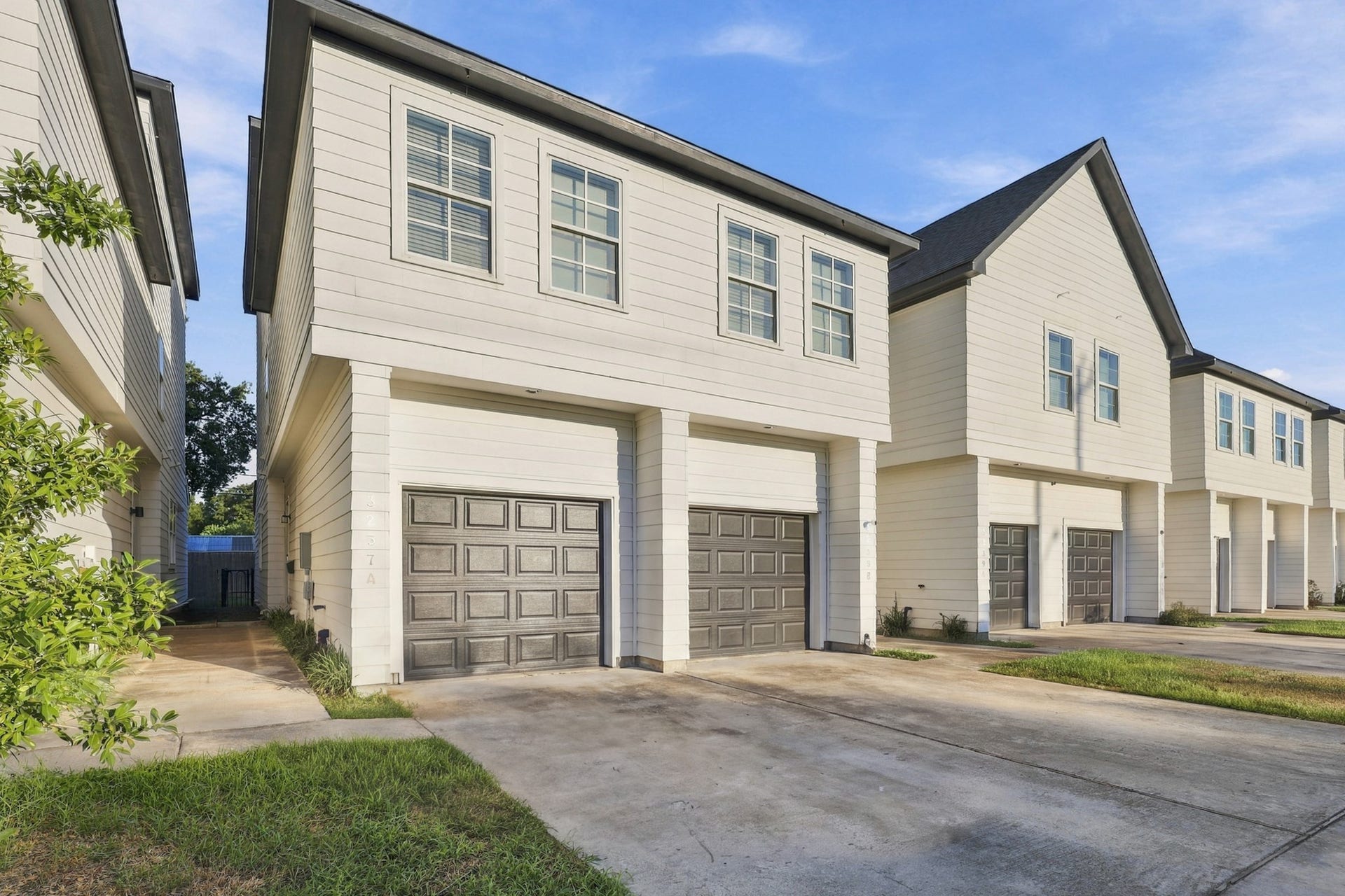 3237 Real Street, #A/B, Houston, TX 77087 3237 Real Street, #A/B, Houston, TX 77087
