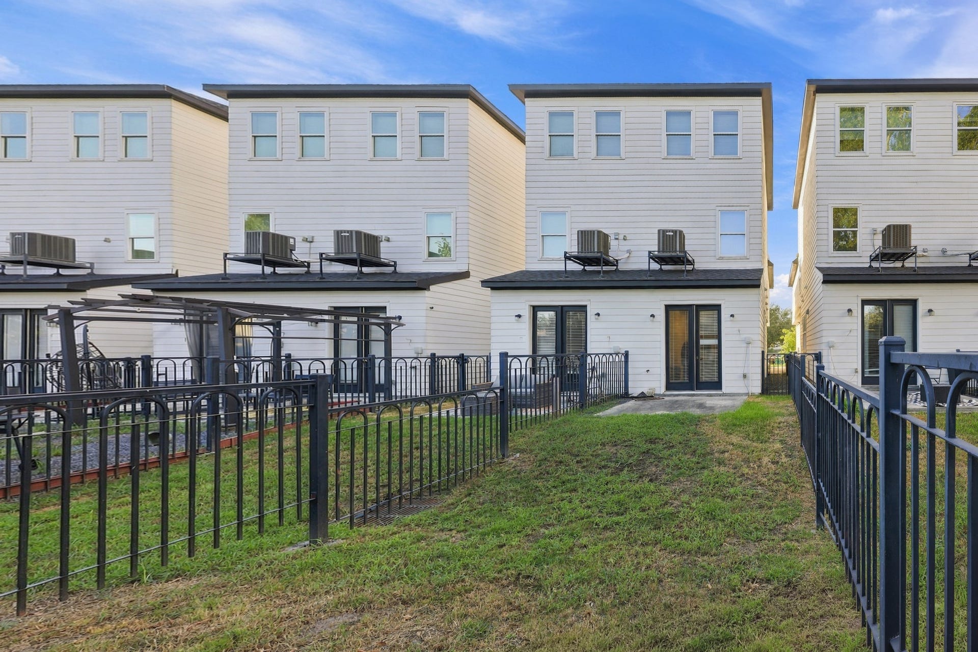 3237 Real Street, #A/B, Houston, TX 77087 3237 Real Street, #A/B, Houston, TX 77087