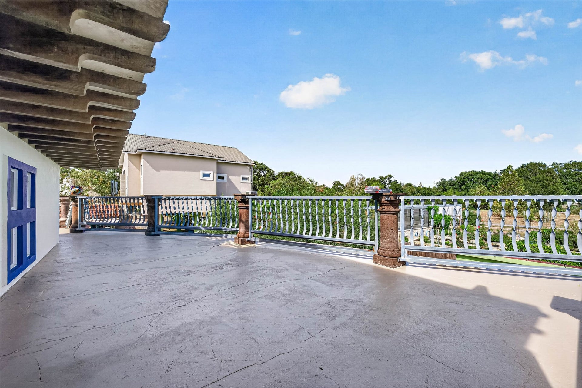 More outdoor deck to enjoy.