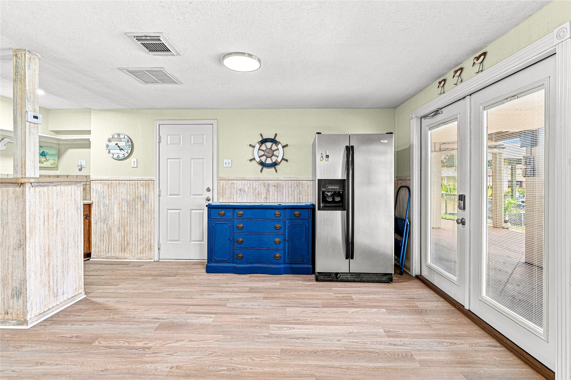 19 N Sandpiper Street, La Marque, TX 77568 19 N Sandpiper Street, La Marque, TX 77568