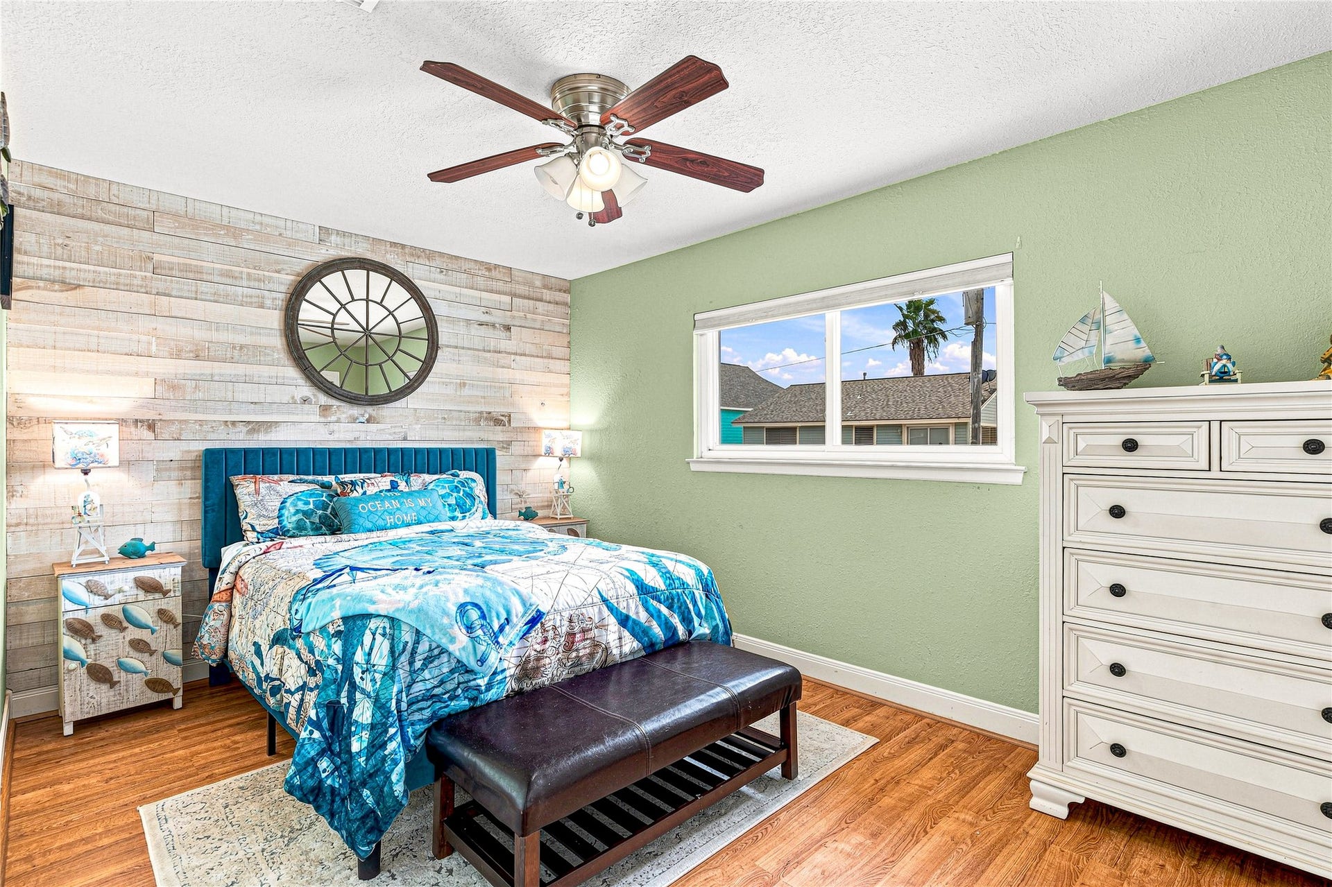 19 N Sandpiper Street, La Marque, TX 77568 19 N Sandpiper Street, La Marque, TX 77568