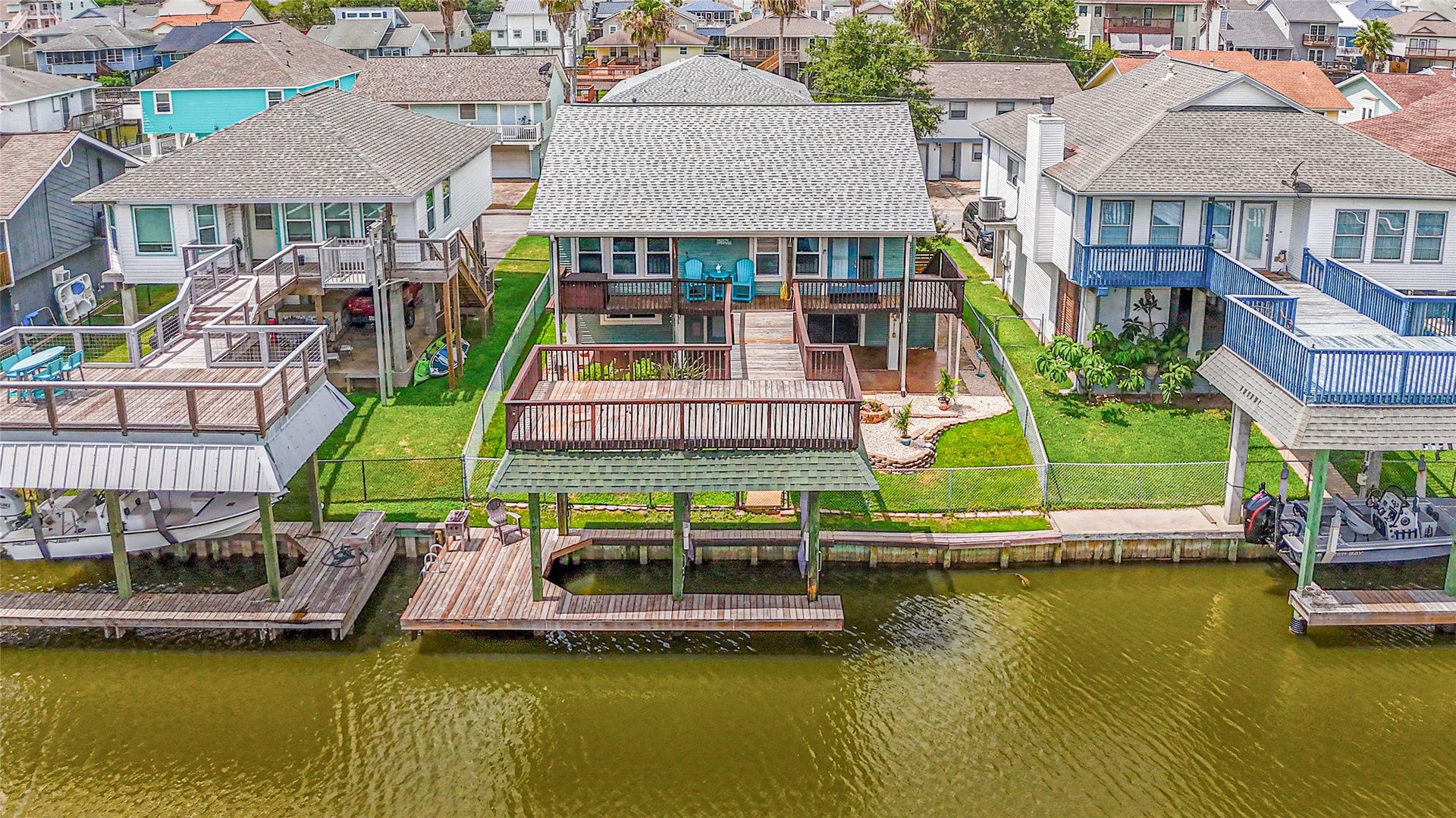 19 N Sandpiper Street, La Marque, TX 77568 19 N Sandpiper Street, La Marque, TX 77568
