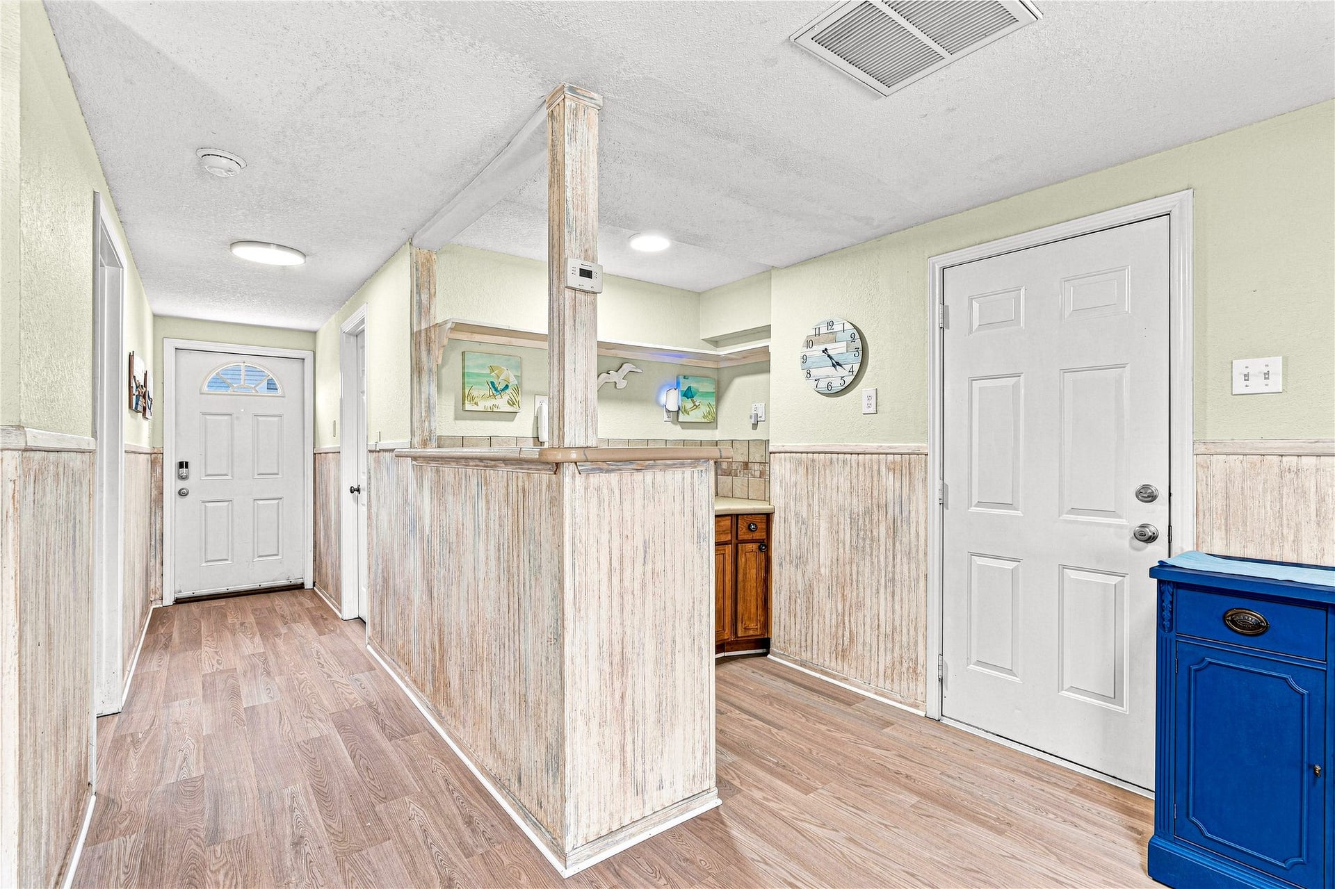 19 N Sandpiper Street, La Marque, TX 77568 19 N Sandpiper Street, La Marque, TX 77568