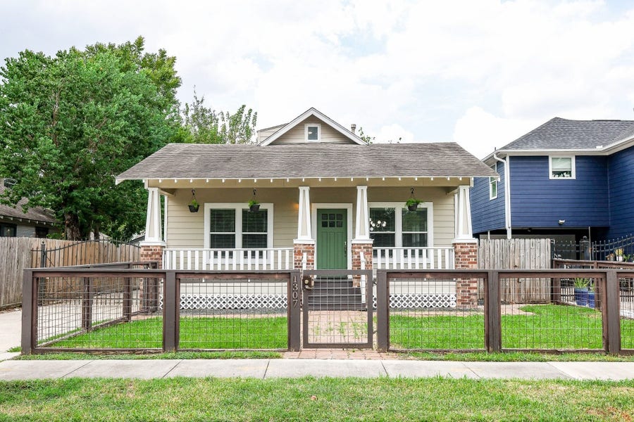 Property photo for 1307 Walton Street, Houston, TX