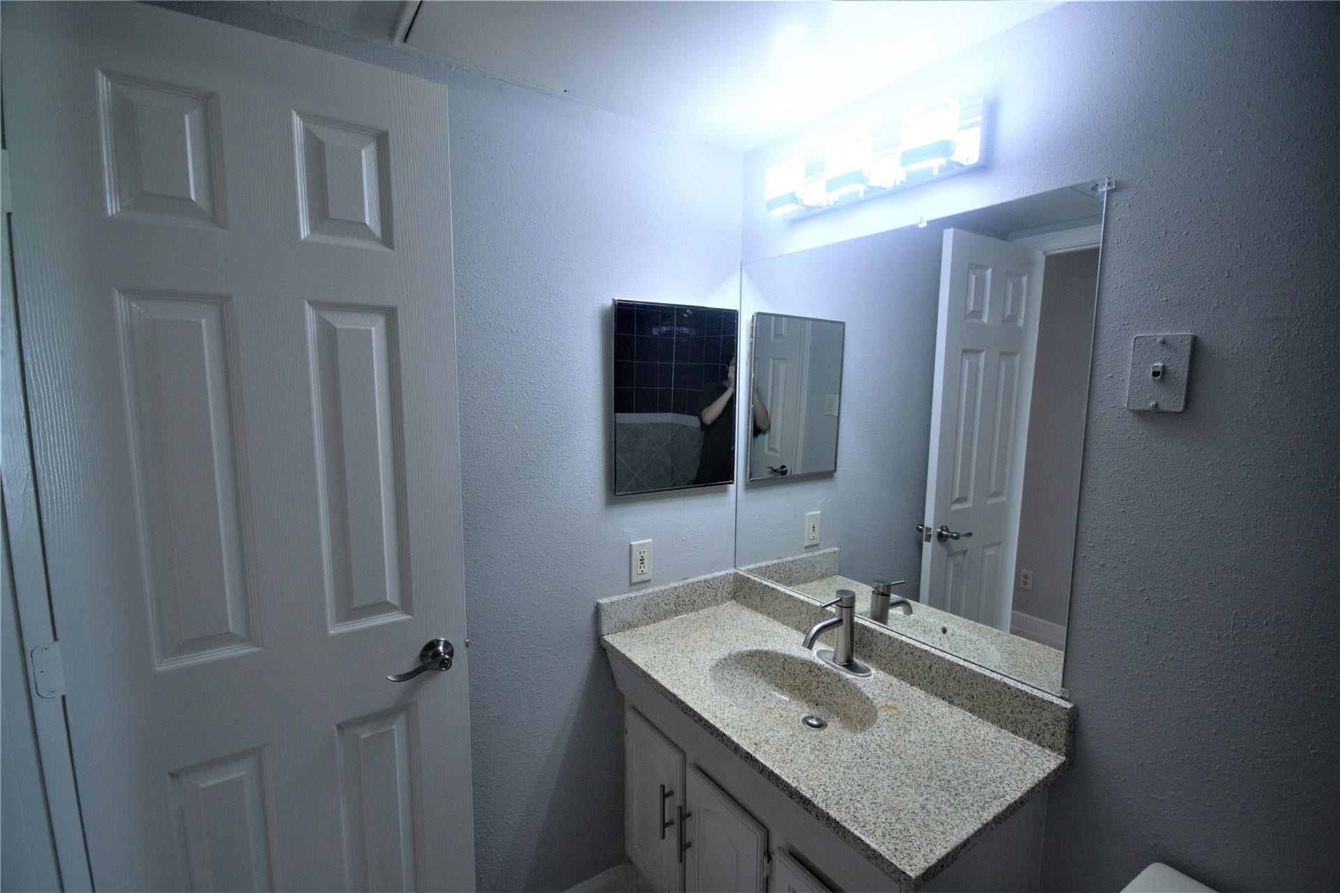 13115 Highway 6, #2, Arcola, TX 77583 13115 Highway 6, #2, Arcola, TX 77583
