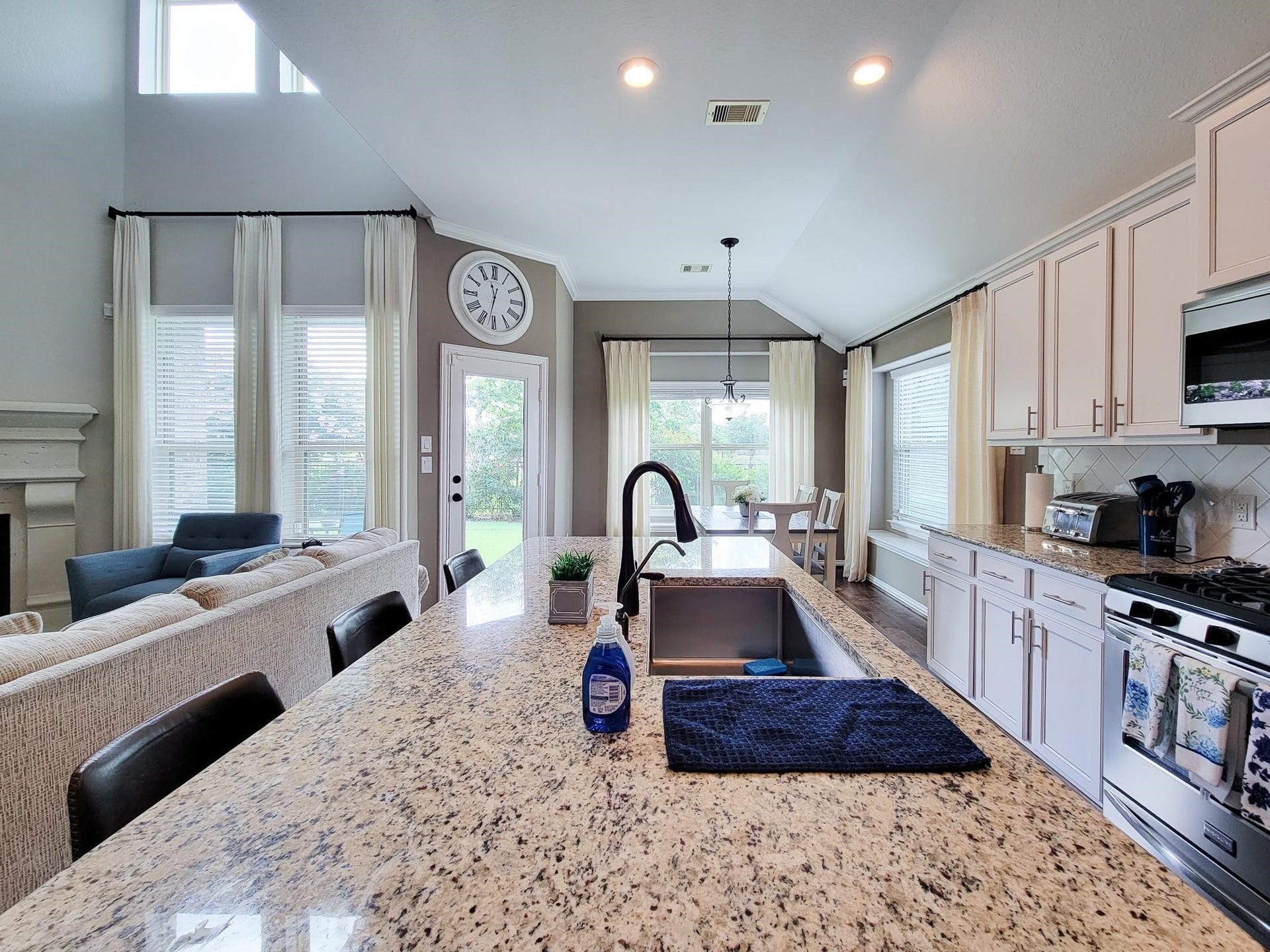 22902 Henderson Row Drive, Richmond, TX 77469 22902 Henderson Row Drive, Richmond, TX 77469