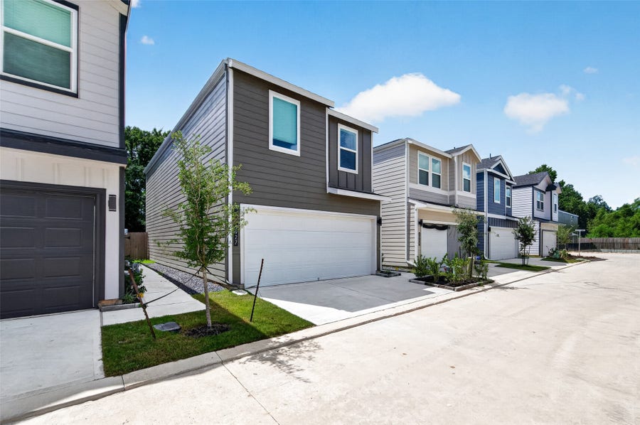 Property photo for 5927 Manning Oaks Street, Houston, TX