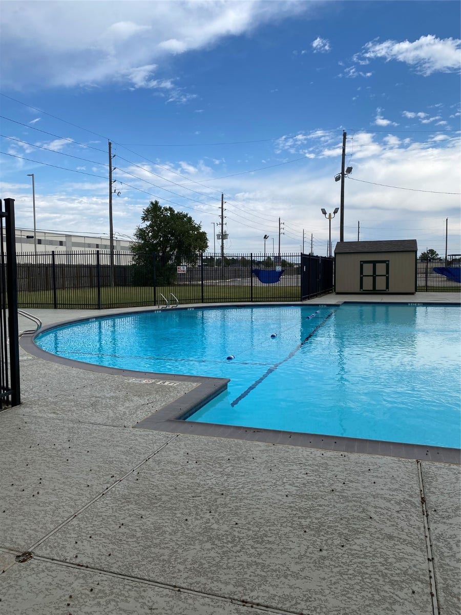 Property photo for 415 N Forest Boulevard, Houston, TX