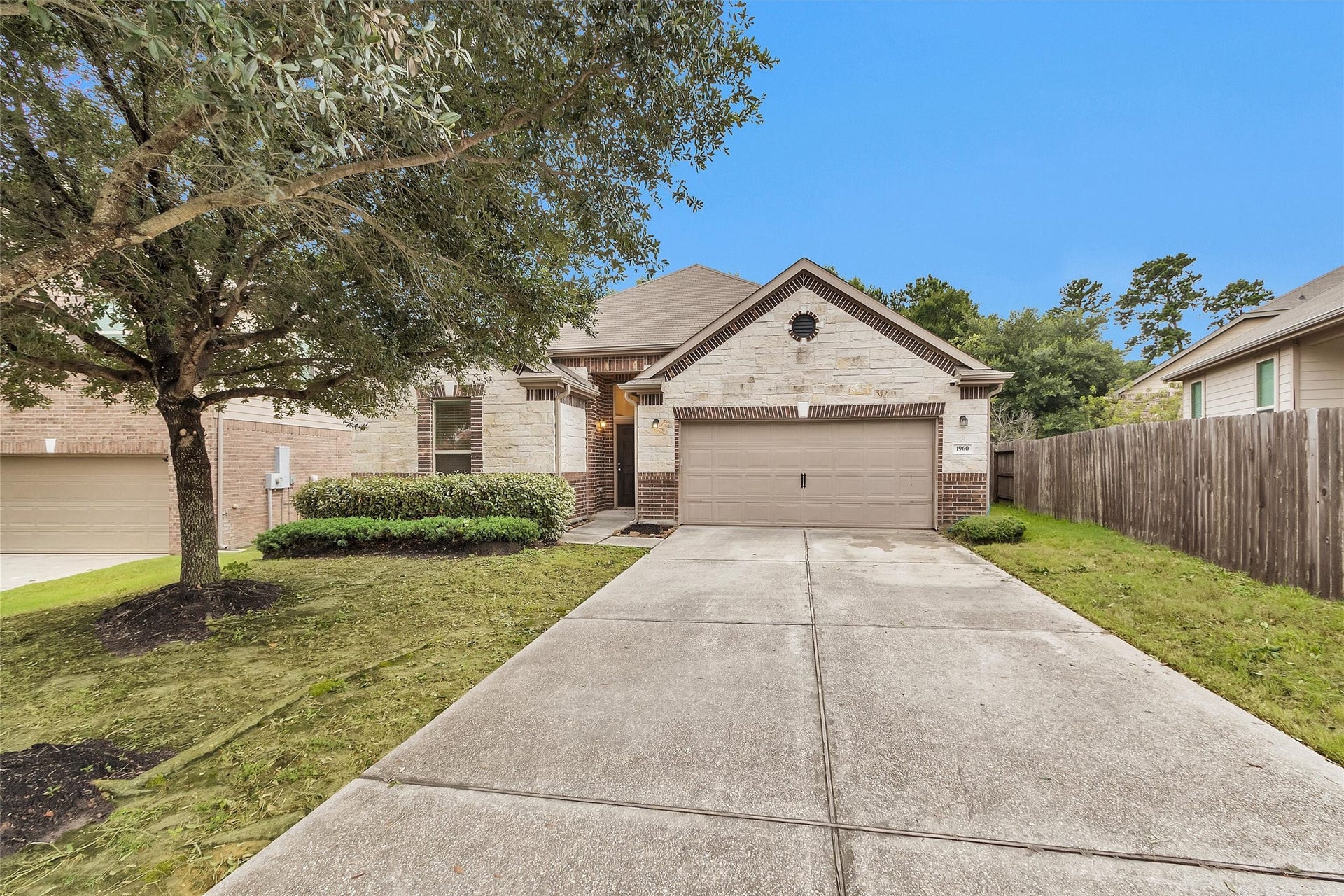 1960 Elkington Circle, Conroe, TX 77304 1960 Elkington Circle, Conroe, TX 77304