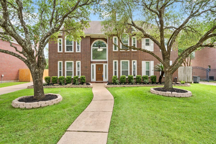 Property photo for 1406 Pambrooke Lane, Houston, TX