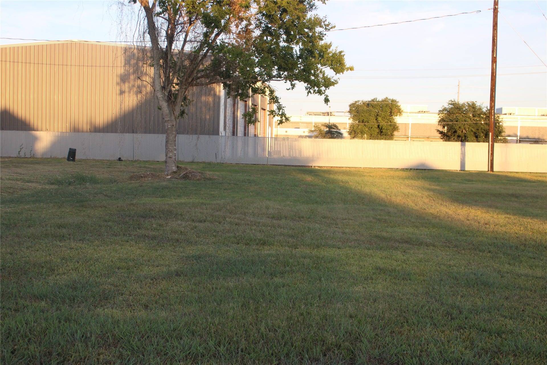 514 N 1st Street, La Porte, TX 77571 514 N 1st Street, La Porte, TX 77571