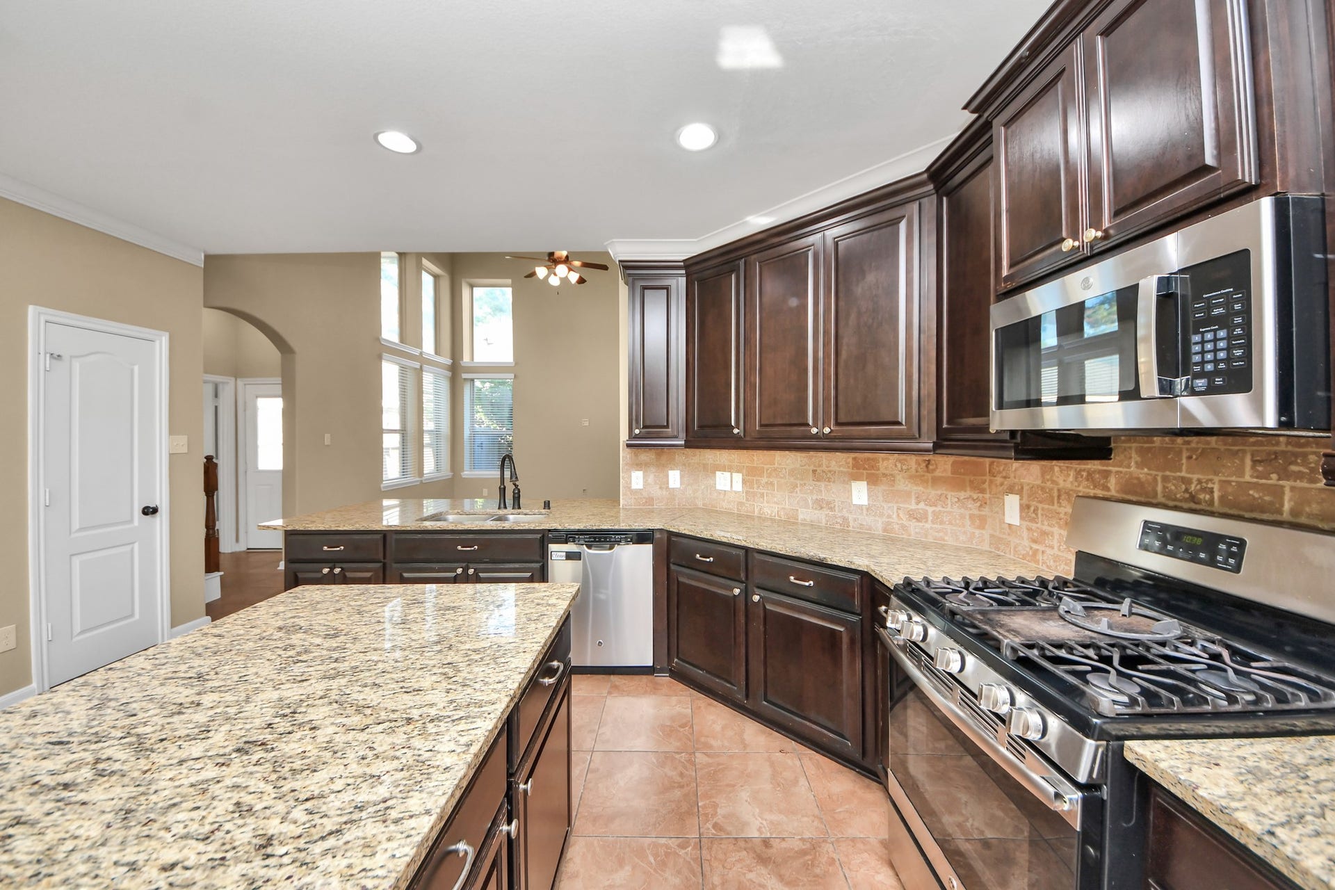 8522 Lighthouse Lake Lane, Humble, TX 77346