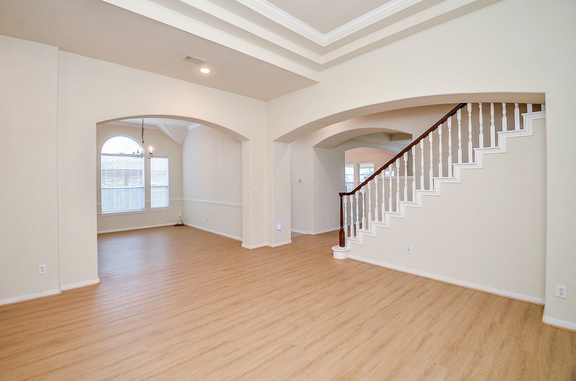 14407 Spanish River Lane, Cypress, TX 77429 One floor plan, plenty of possibilities. These generous front rooms can be dressed up for entertaining or reimagined for the way you live today, whether that means a formal dining room, home office, sitting room or additional gathering space.