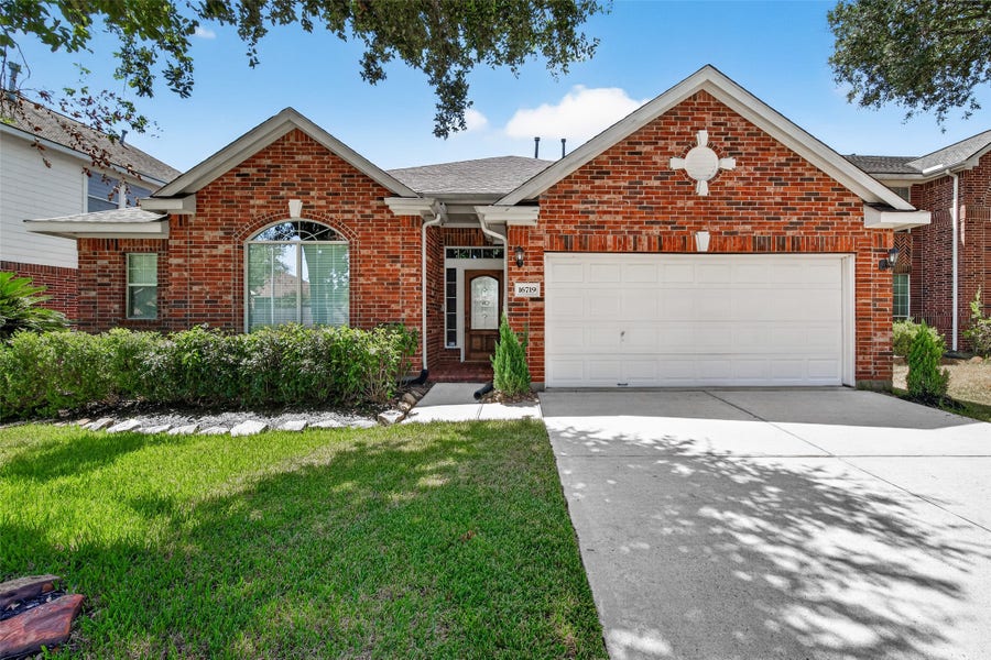 Property photo for 16719 Bishop Knoll Lane, Hockley, TX