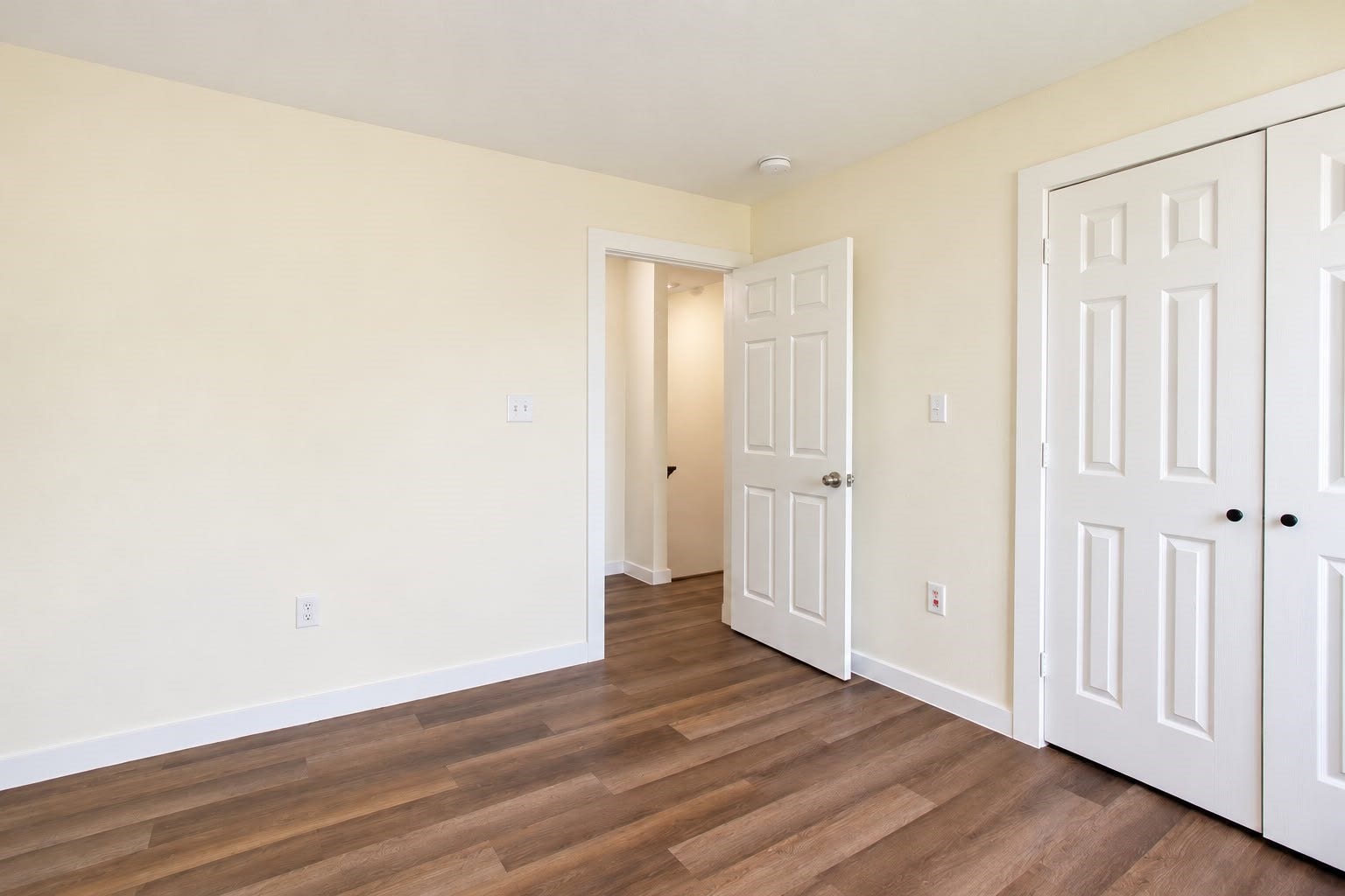 8204 Eastover Street, #A, Houston, TX 77028 Bedroom with a double door closet and fresh neutral paint.
