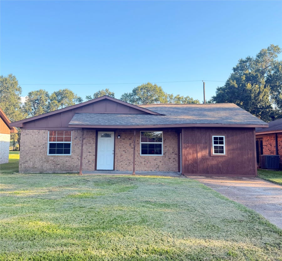 Property photo for 519 Magnolia Avenue, Crosby, TX