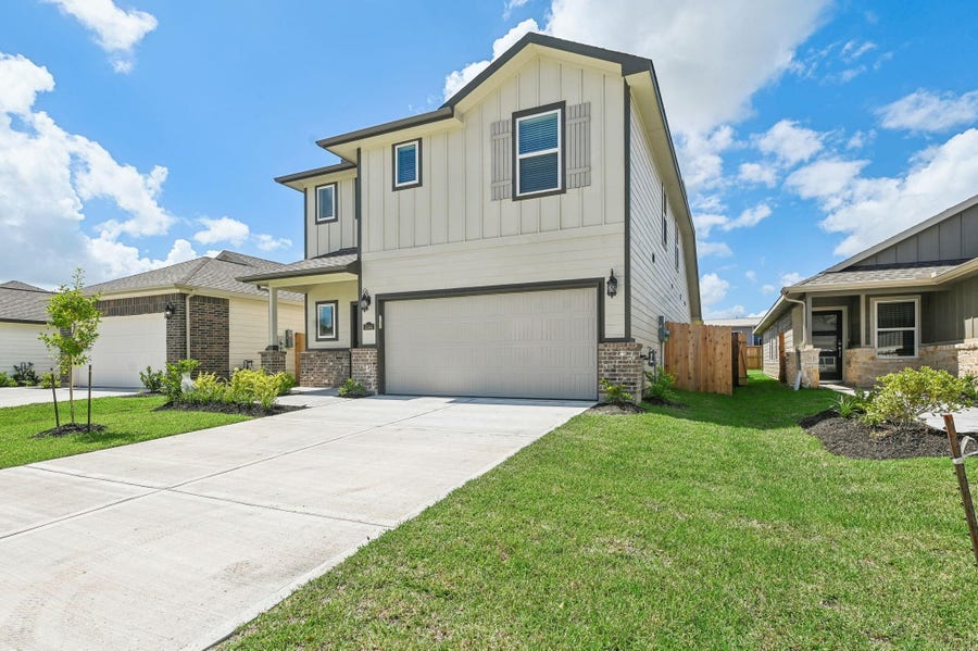 Property photo for 15447 Dapple Bluff Lane, Conroe, TX