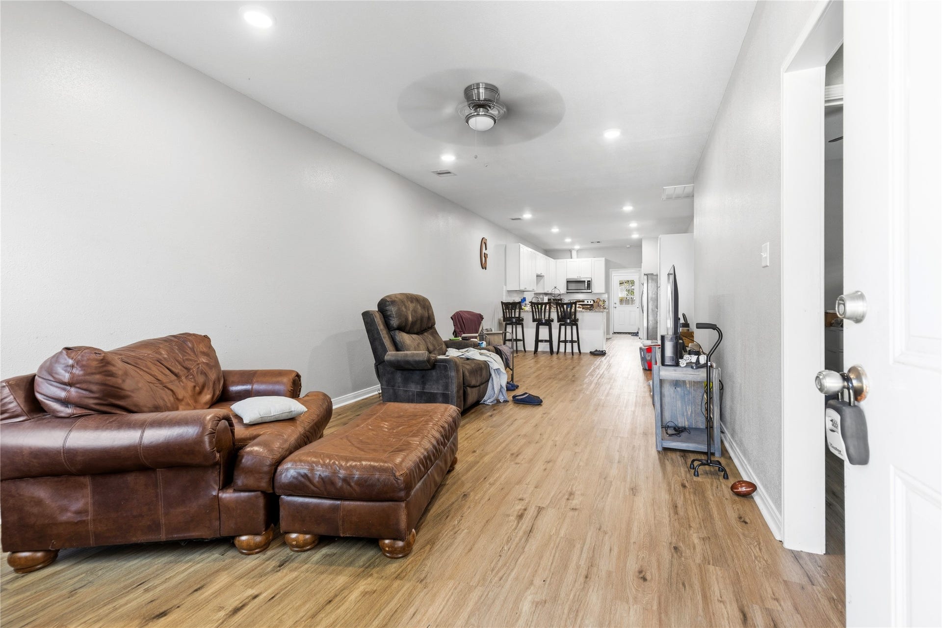 405 W Worsham Street, Willis, TX 77378
