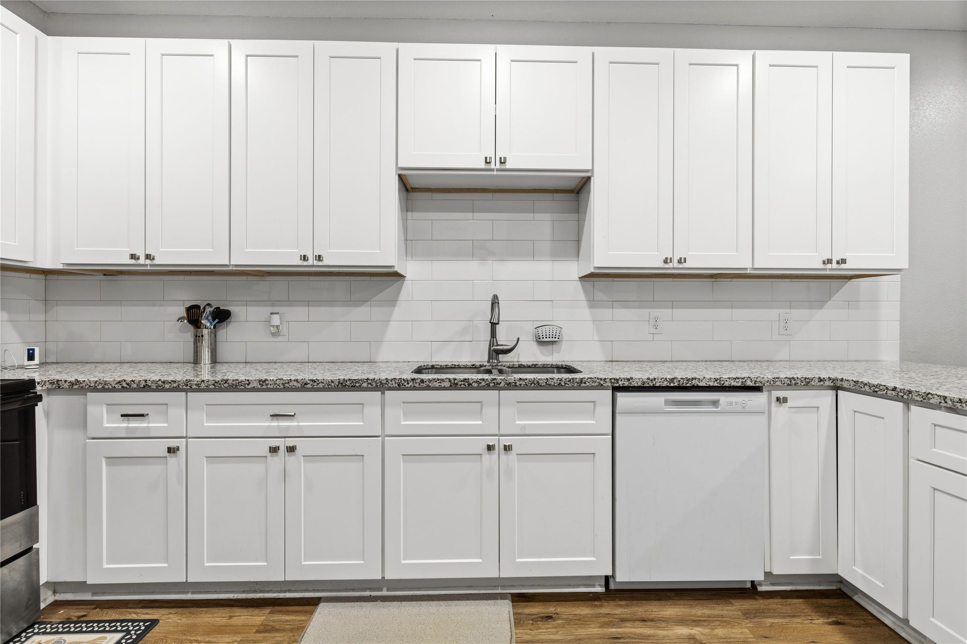405 W Worsham Street, Willis, TX 77378