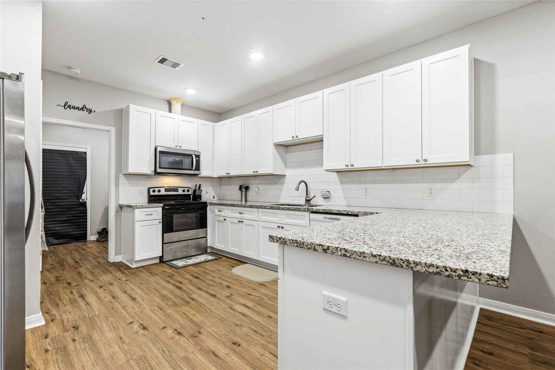 405 W Worsham Street, Willis, TX 77378