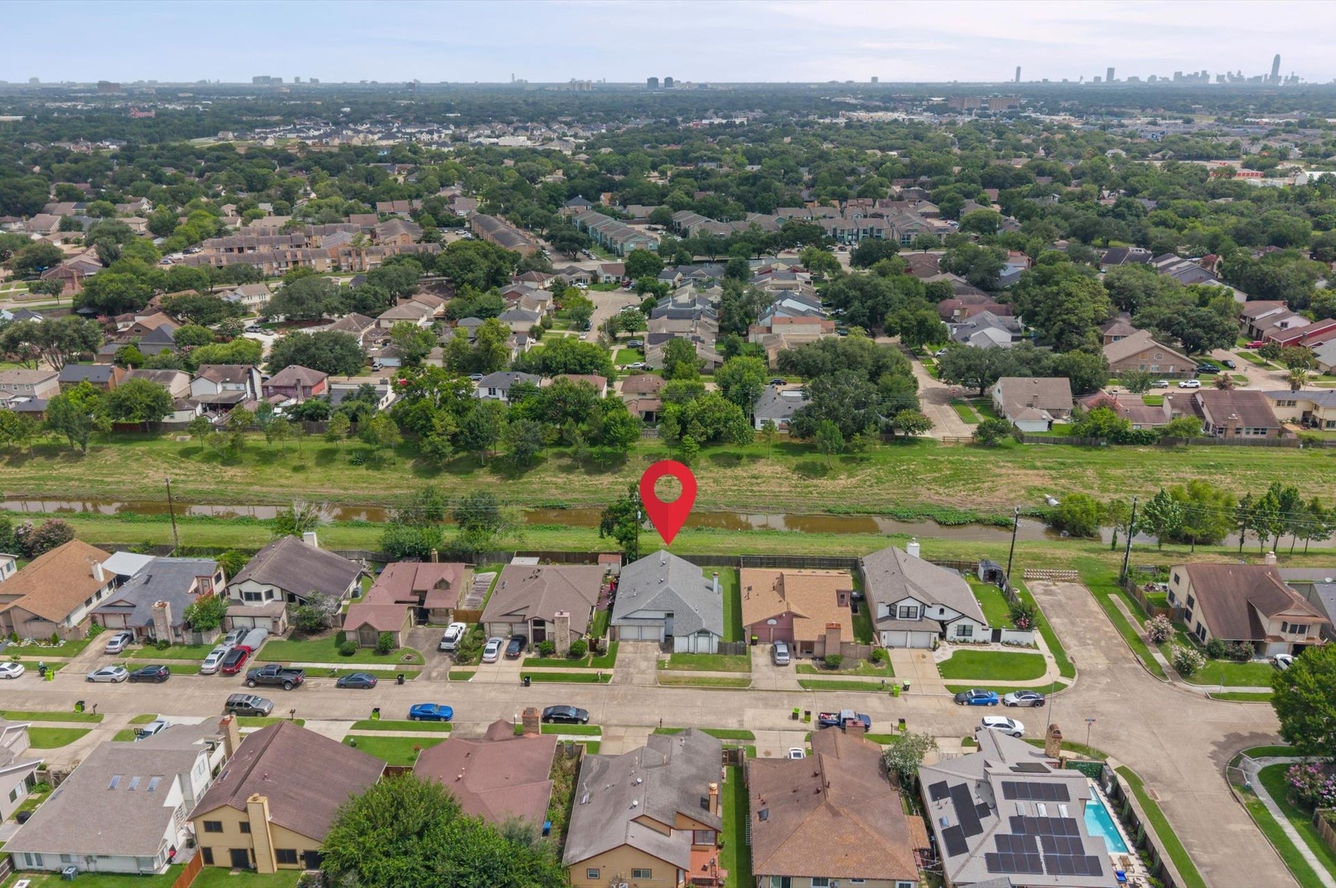 7810 Poitiers Drive, Houston, TX 77071 7810 Poitiers Drive, Houston, TX 77071