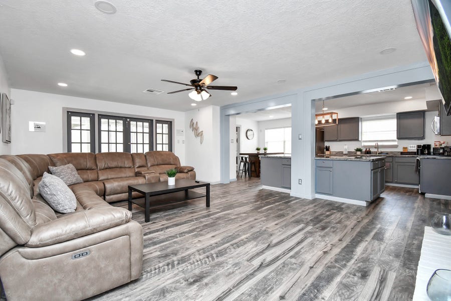 Property photo for 15711 Creekhaven Drive, Houston, TX