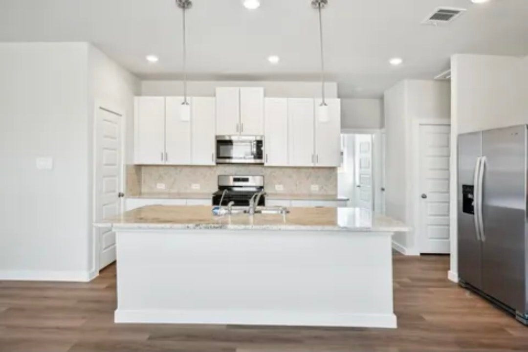 9450 Herons Preserve, Conroe, TX 77385 9450 Herons Preserve, Conroe, TX 77385