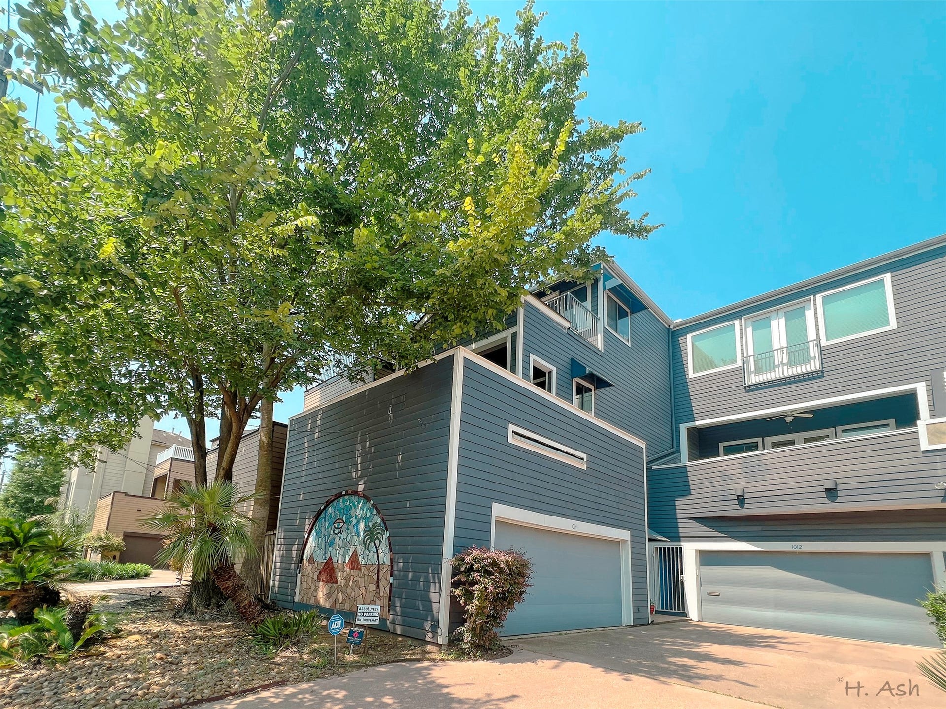 1014 Columbus Street, Houston, TX 77019 1014 Columbus Street, Houston, TX 77019