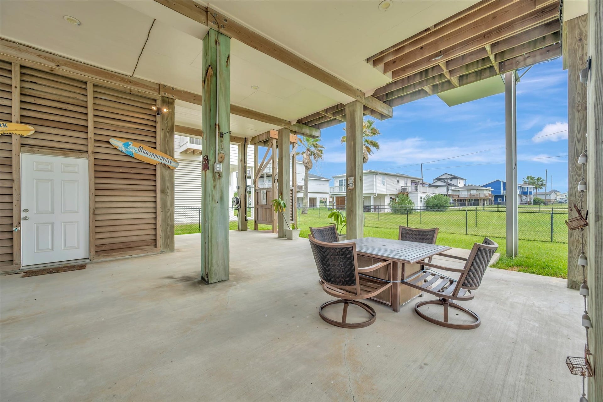 23111 Miramar Circle, Galveston, TX 77554 23111 Miramar Circle, Galveston, TX 77554
