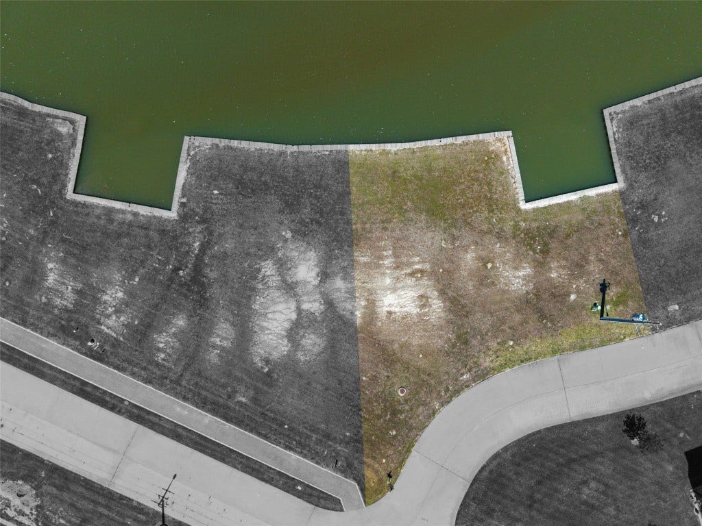 2 Loggerhead, Hitchcock, TX 77563 2 Loggerhead, Hitchcock, TX 77563