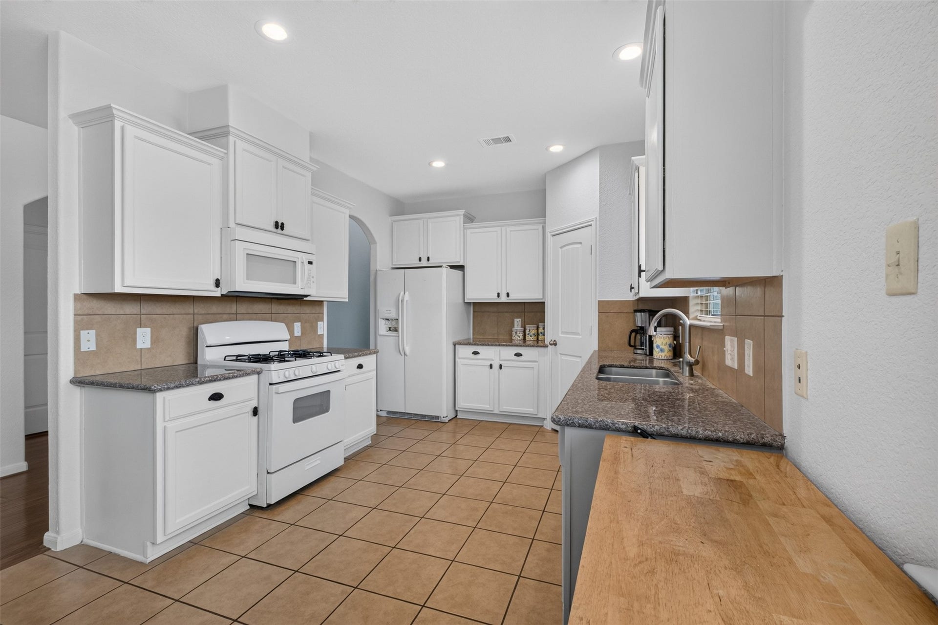 6111 Sierra Springs Lane, Katy, TX 77494 6111 Sierra Springs Lane, Katy, TX 77494