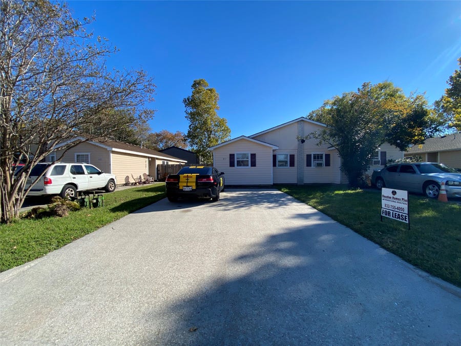 Property photo for 311 Willowick Street, Tomball, TX