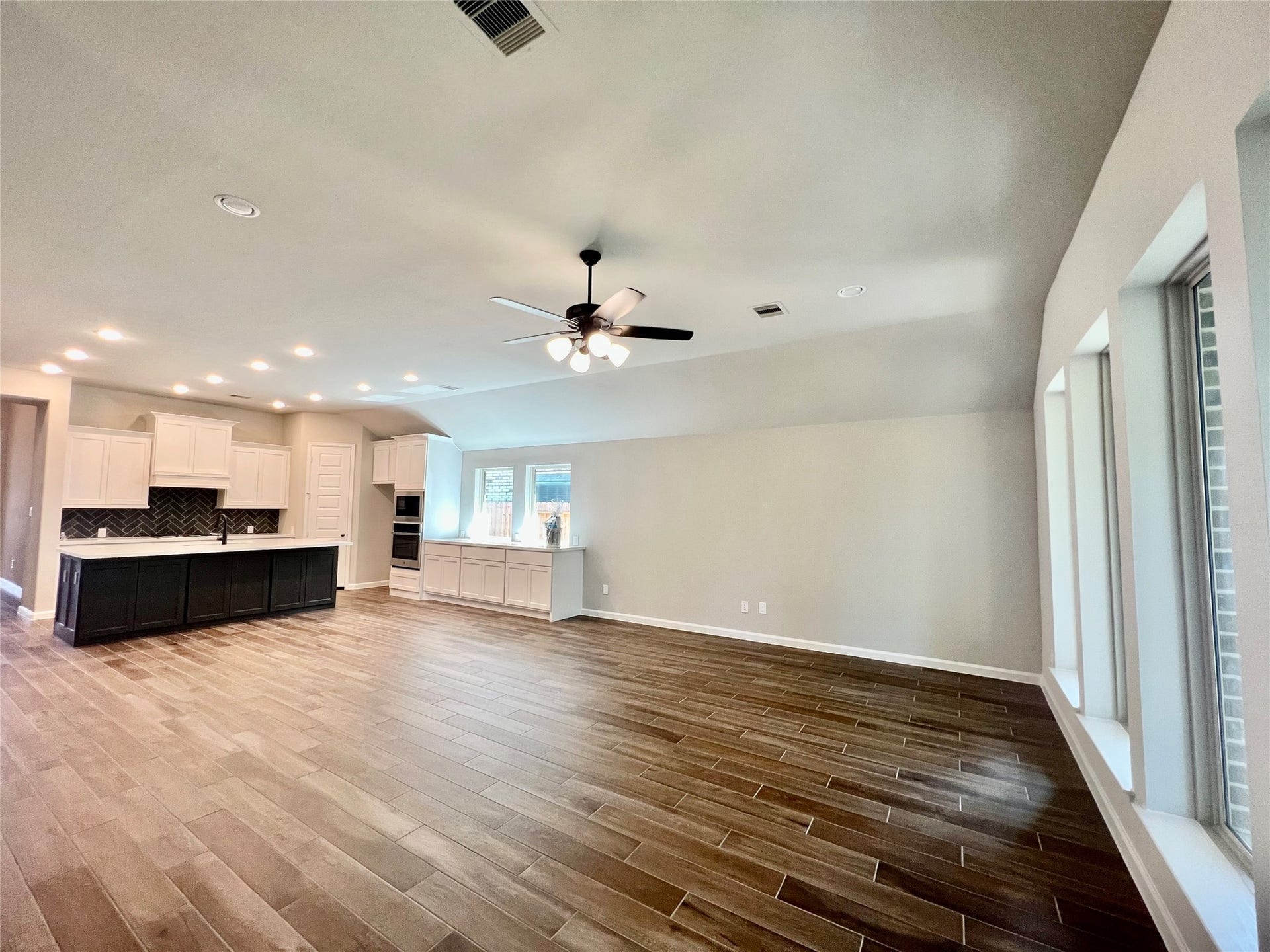 10626 Kingston Spring Drive, Missouri City, TX 77459 10626 Kingston Spring Drive, Missouri City, TX 77459