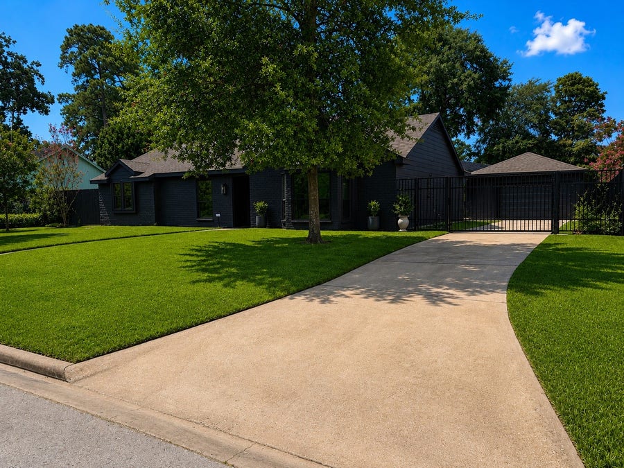 Property photo for 27210 Paula Lane, Conroe, TX