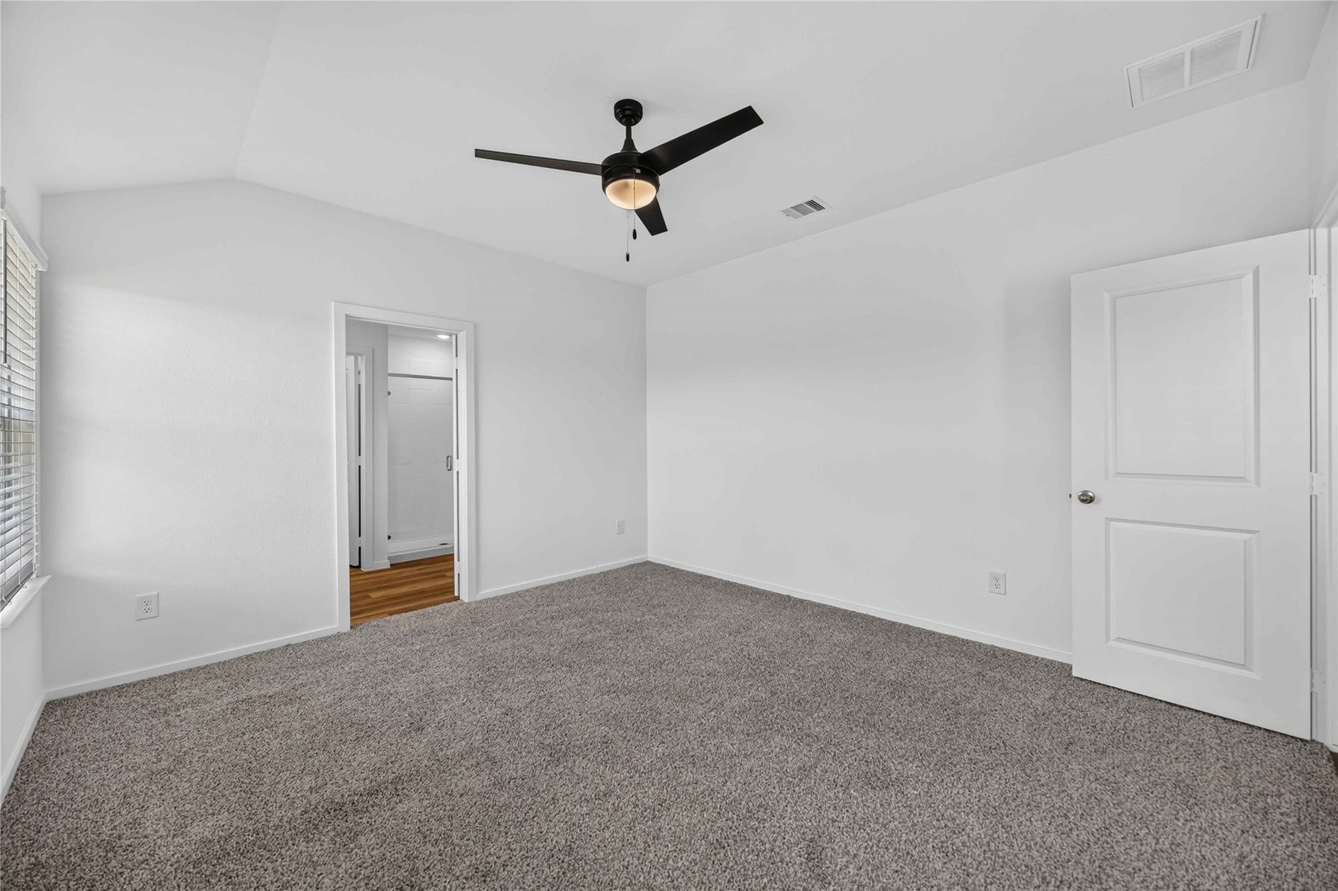 5120 Greengrass Willow Way, Houston, TX 77048