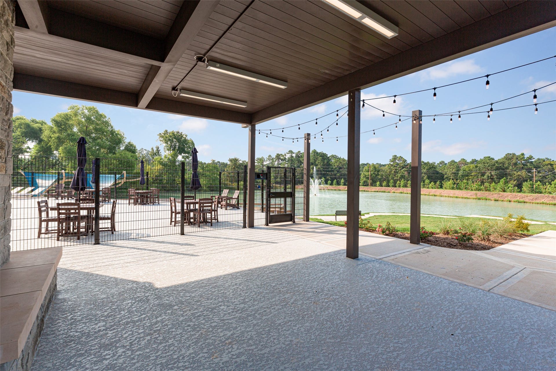 9213 Crestone Peak Drive, Willis, TX 77318 9213 Crestone Peak Drive, Willis, TX 77318