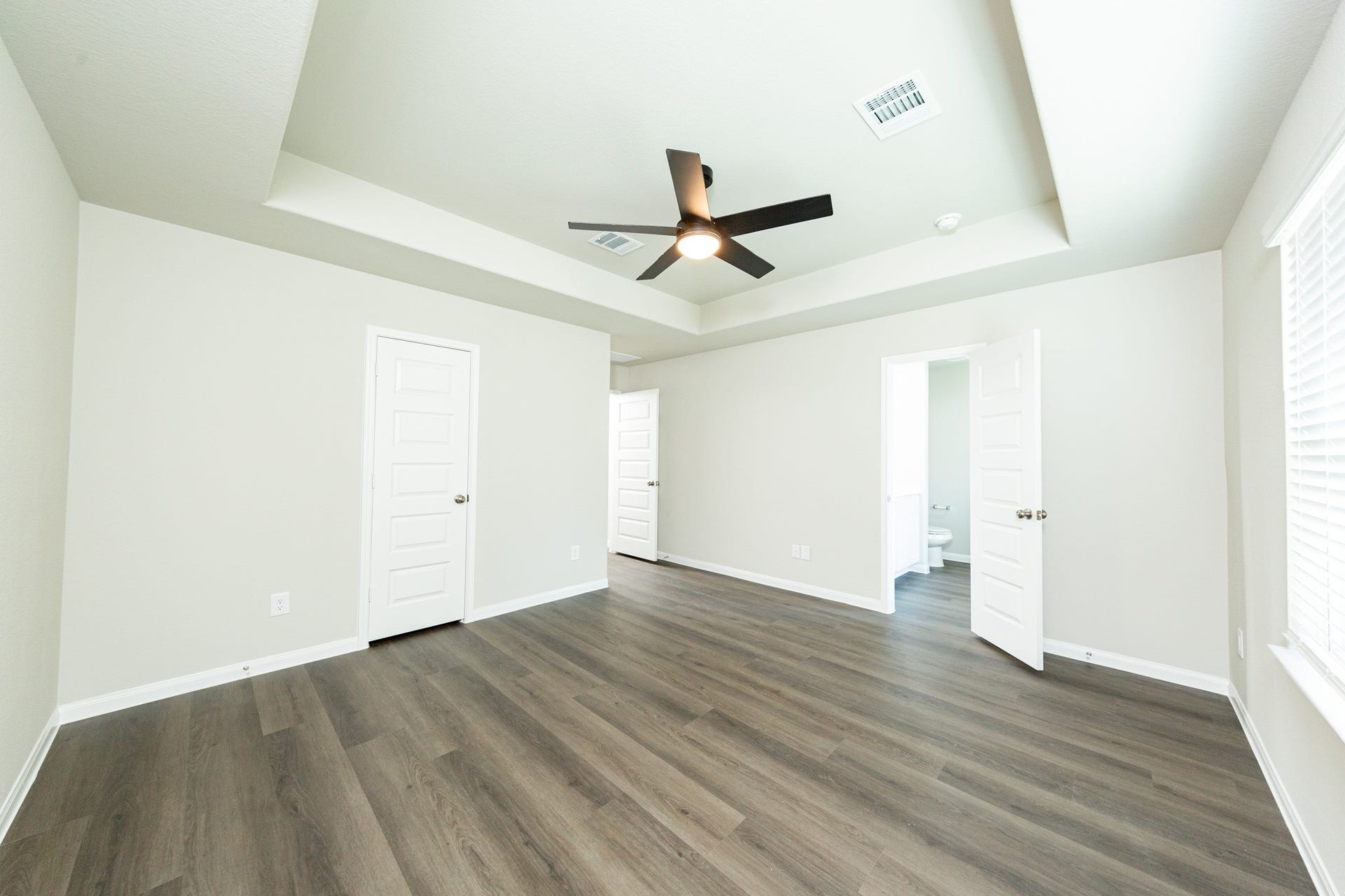 9213 Crestone Peak Drive, Willis, TX 77318 9213 Crestone Peak Drive, Willis, TX 77318