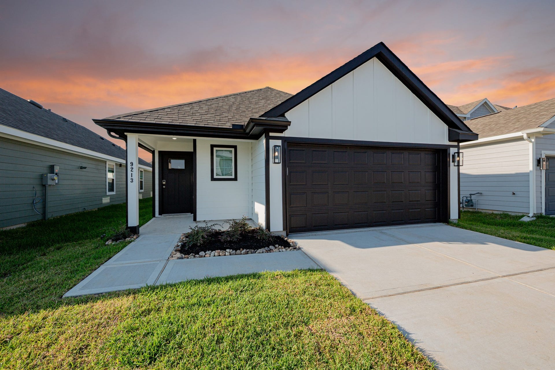 9213 Crestone Peak Drive, Willis, TX 77318 9213 Crestone Peak Drive, Willis, TX 77318