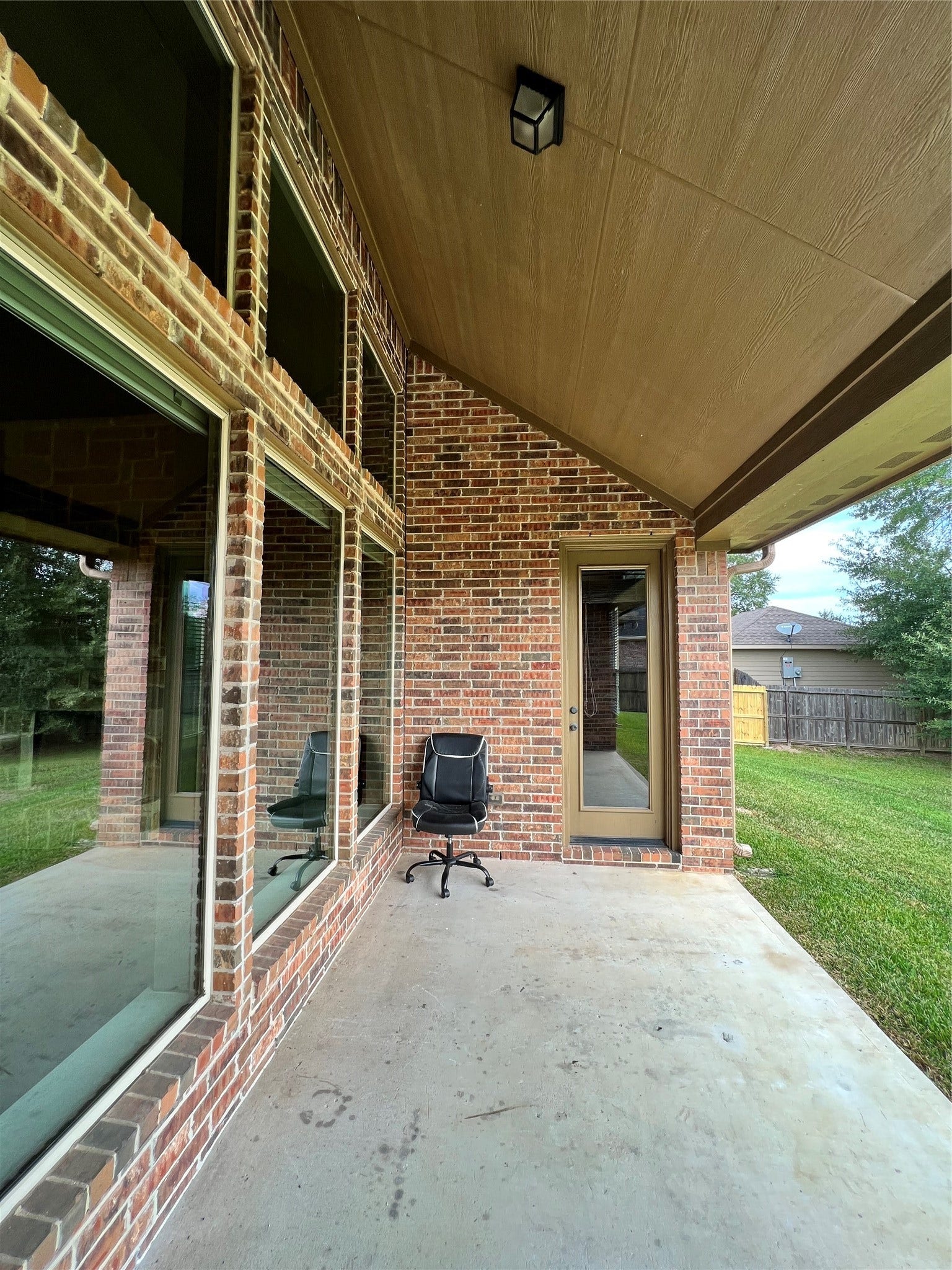 40636 Damuth Drive, Magnolia, TX 77354 40636 Damuth Drive, Magnolia, TX 77354