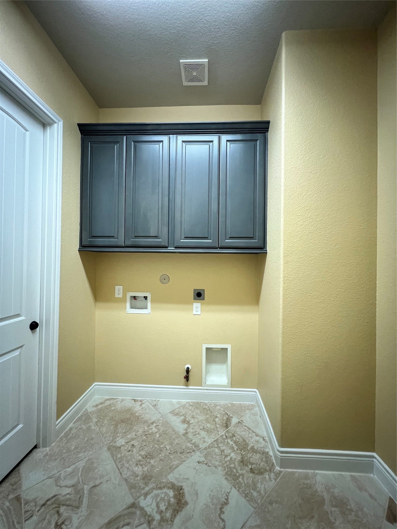 40636 Damuth Drive, Magnolia, TX 77354 40636 Damuth Drive, Magnolia, TX 77354
