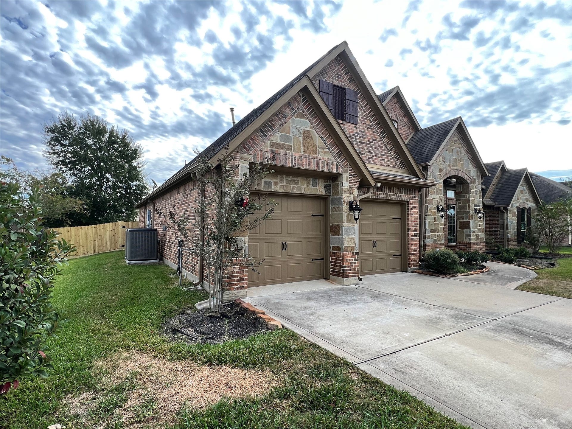 40636 Damuth Drive, Magnolia, TX 77354 40636 Damuth Drive, Magnolia, TX 77354