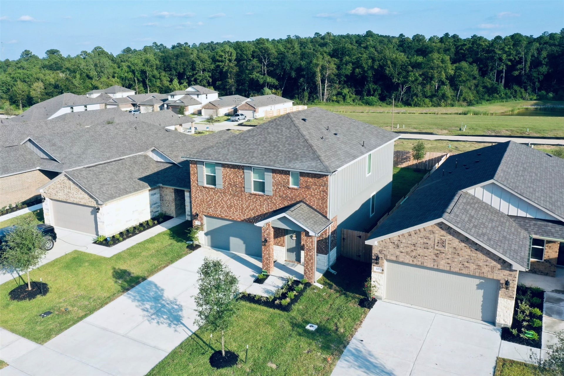 223 Shore Pointe Court, Montgomery, TX 77316 223 Shore Pointe Court, Montgomery, TX 77316