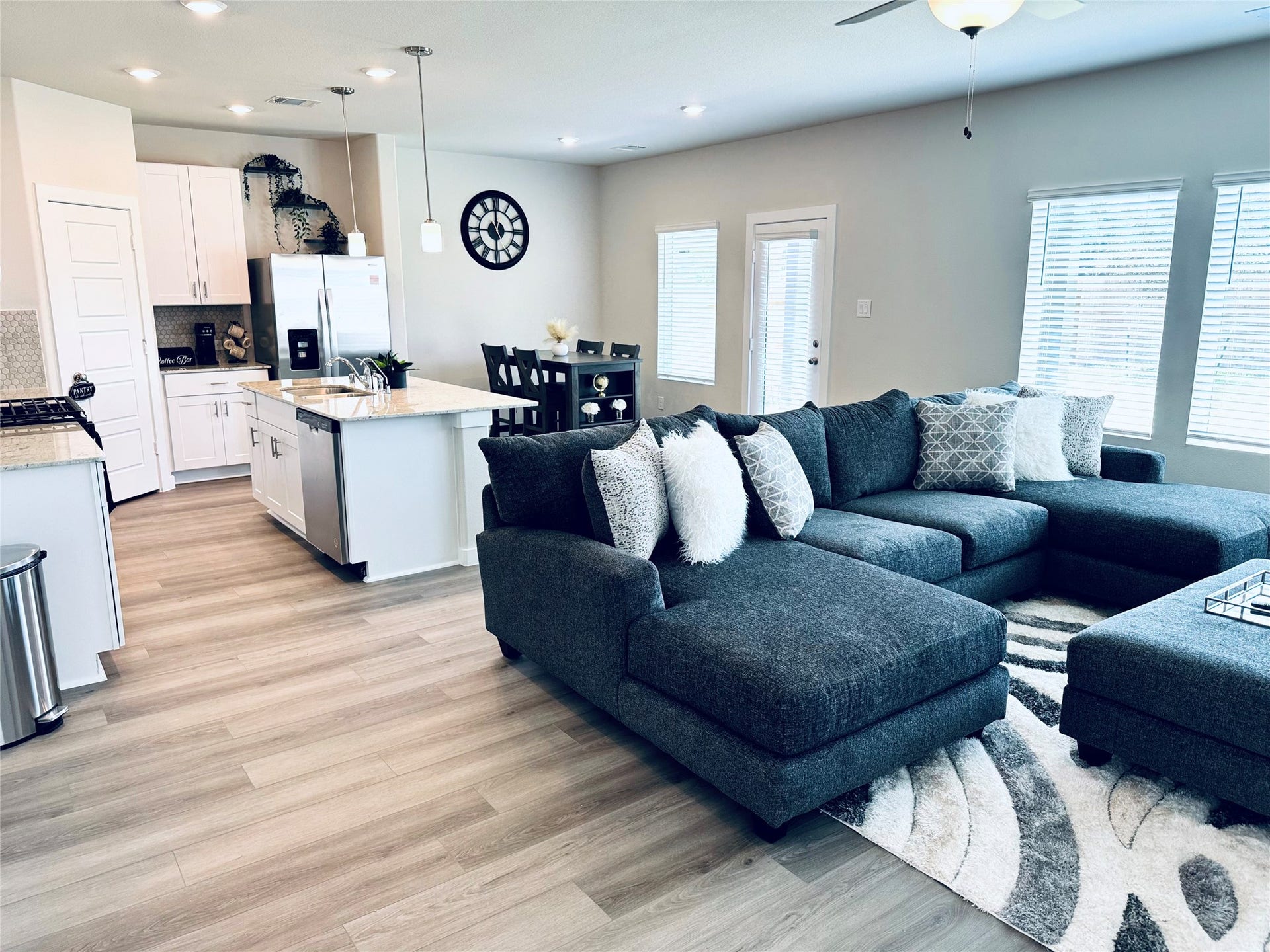 223 Shore Pointe Court, Montgomery, TX 77316 223 Shore Pointe Court, Montgomery, TX 77316