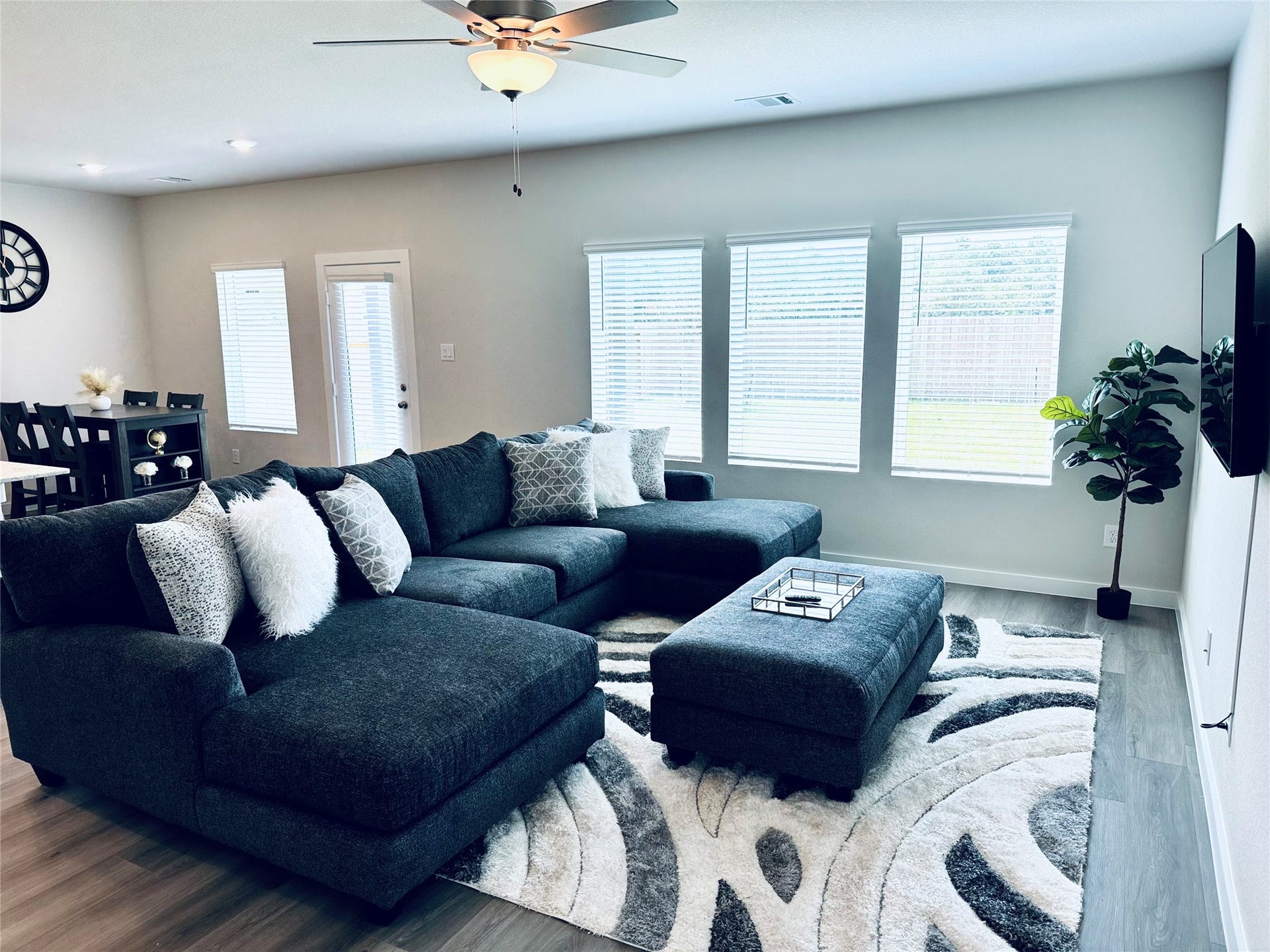 223 Shore Pointe Court, Montgomery, TX 77316 223 Shore Pointe Court, Montgomery, TX 77316