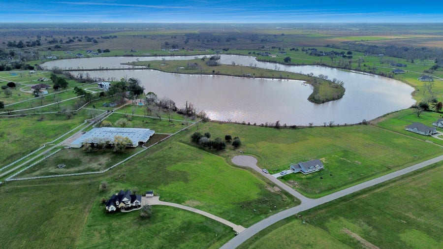 Property photo for 3135 Tankersley Drive, Rosharon, TX