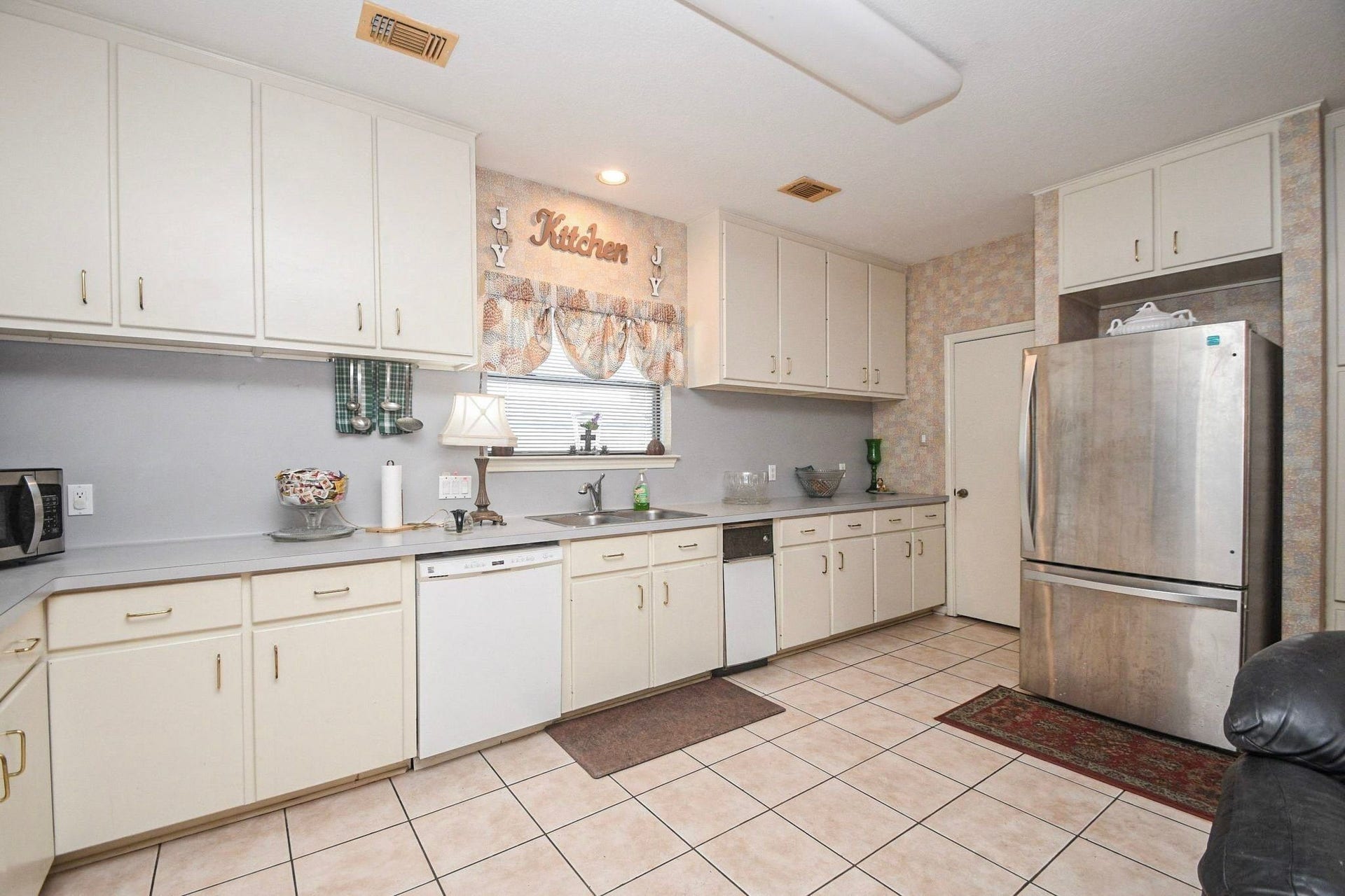 11811 Pepperdine Lane, Houston, TX 77071 11811 Pepperdine Lane, Houston, TX 77071