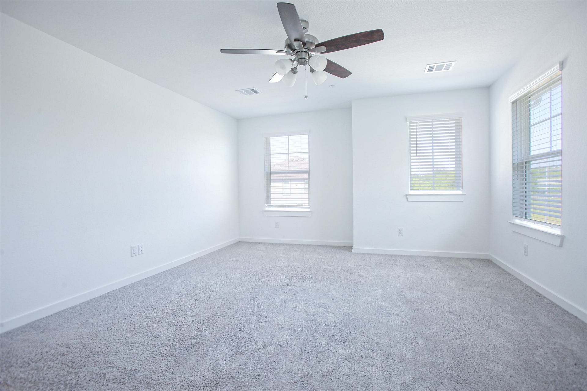 2234 Memory Oaks Drive, Tomball, TX 77375 2234 Memory Oaks Drive, Tomball, TX 77375
