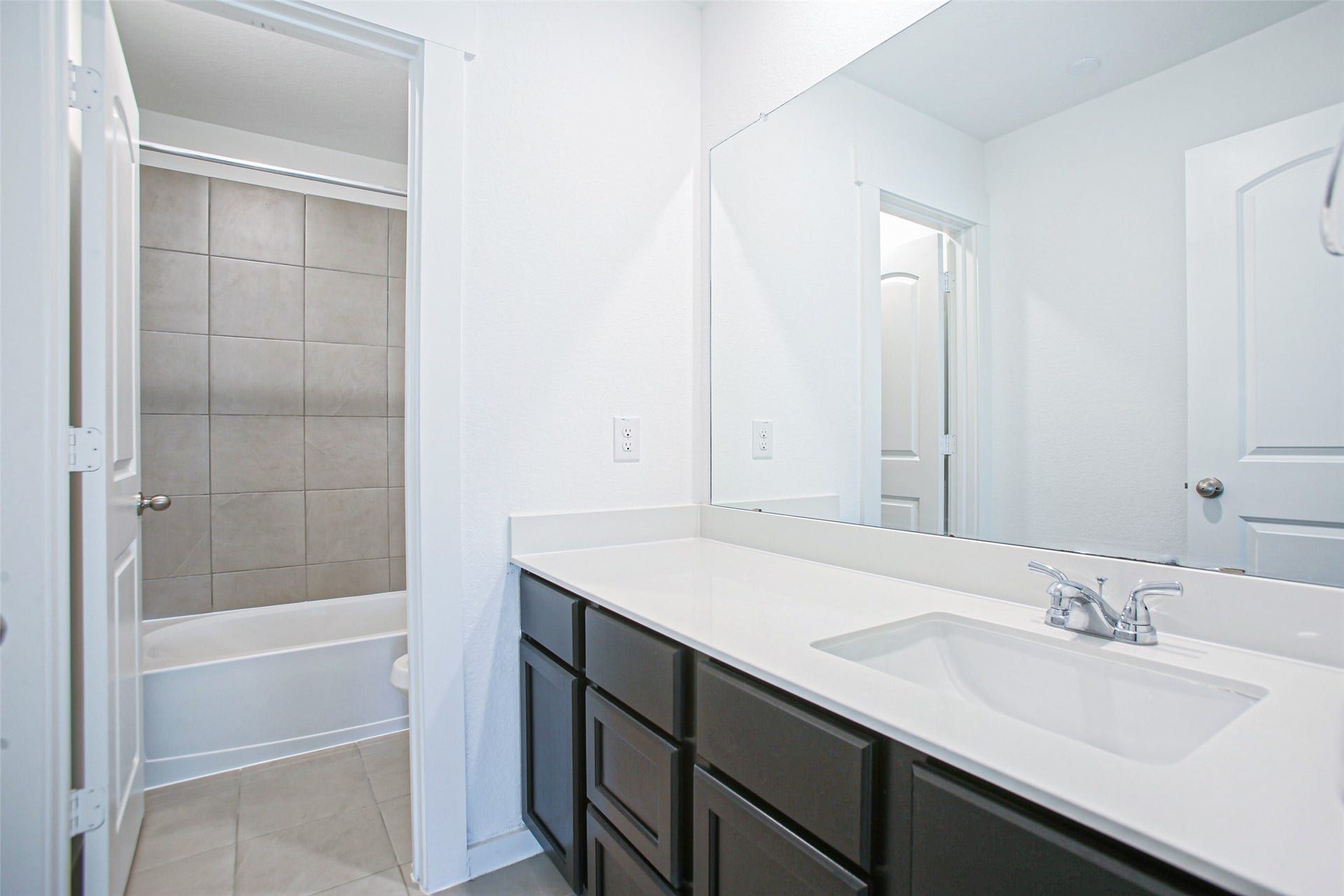 2234 Memory Oaks Drive, Tomball, TX 77375 2234 Memory Oaks Drive, Tomball, TX 77375