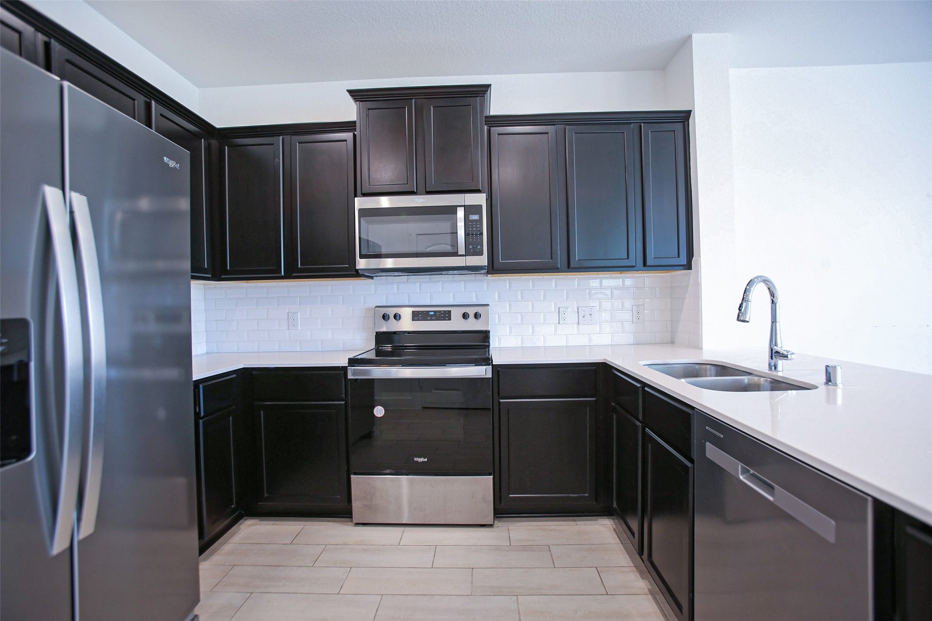 2234 Memory Oaks Drive, Tomball, TX 77375 2234 Memory Oaks Drive, Tomball, TX 77375