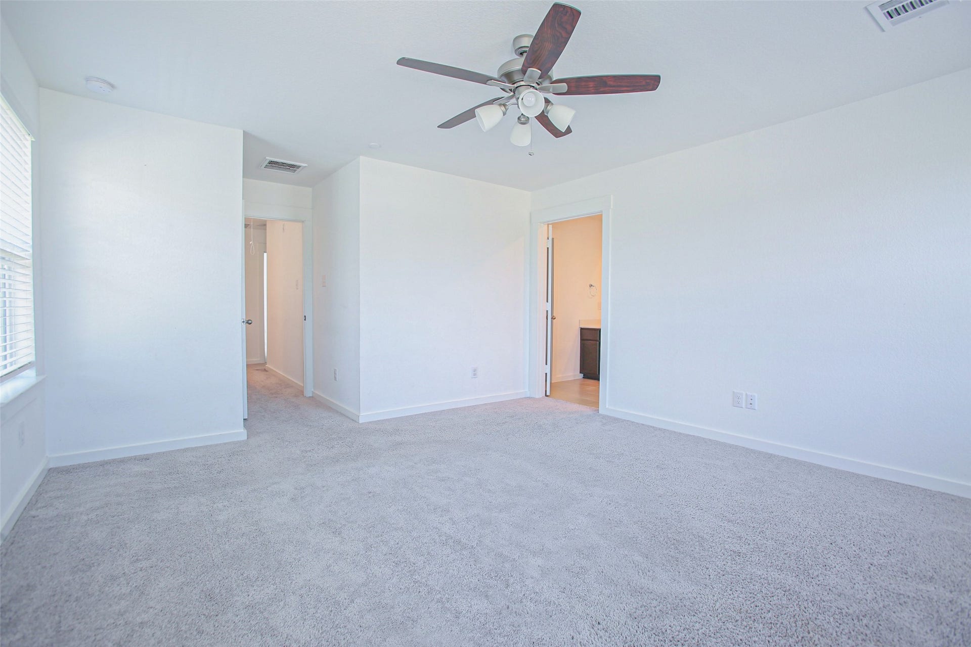2234 Memory Oaks Drive, Tomball, TX 77375 2234 Memory Oaks Drive, Tomball, TX 77375